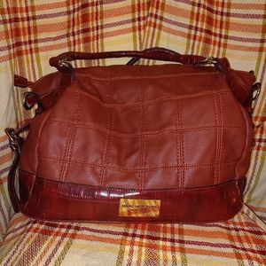 Andrew Marc burgundy tote/travel bag (060923D).